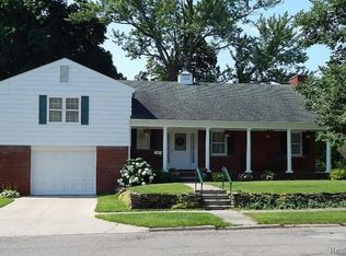 101 Cottage St, Sturgis, MI 49091