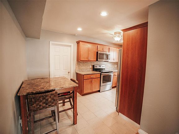 4th image of 154 Betty Jean Ln
