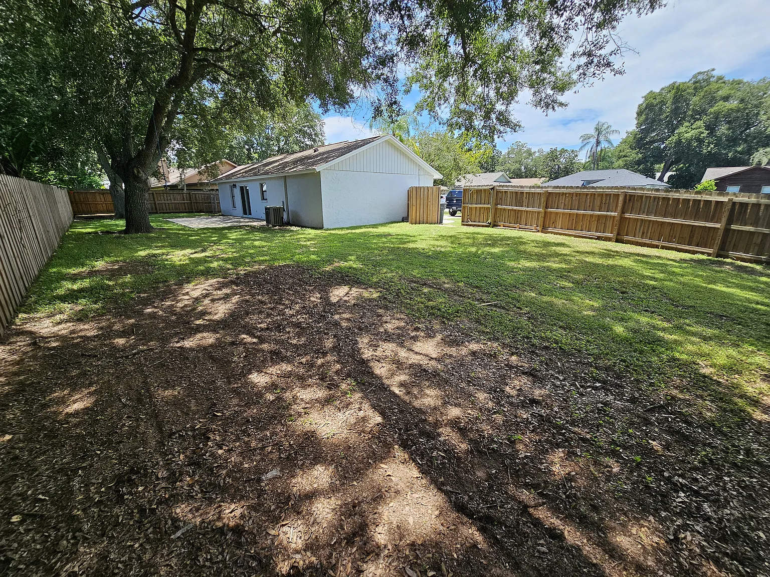 3 bed, 1300 sqft, $2,400 — Photo 3