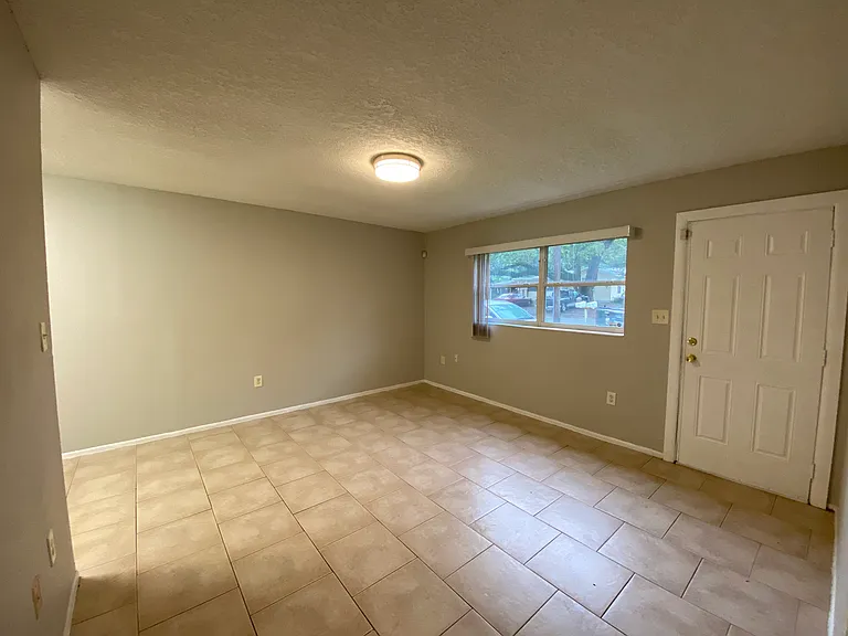 10117 N Aster Ave — Photo 14