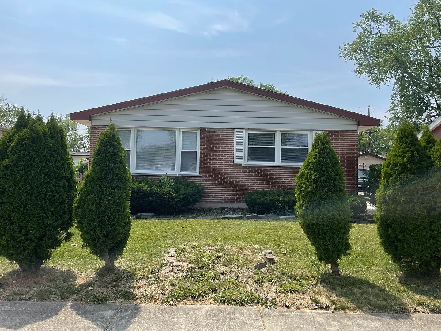 136 Doris Ln photo 1