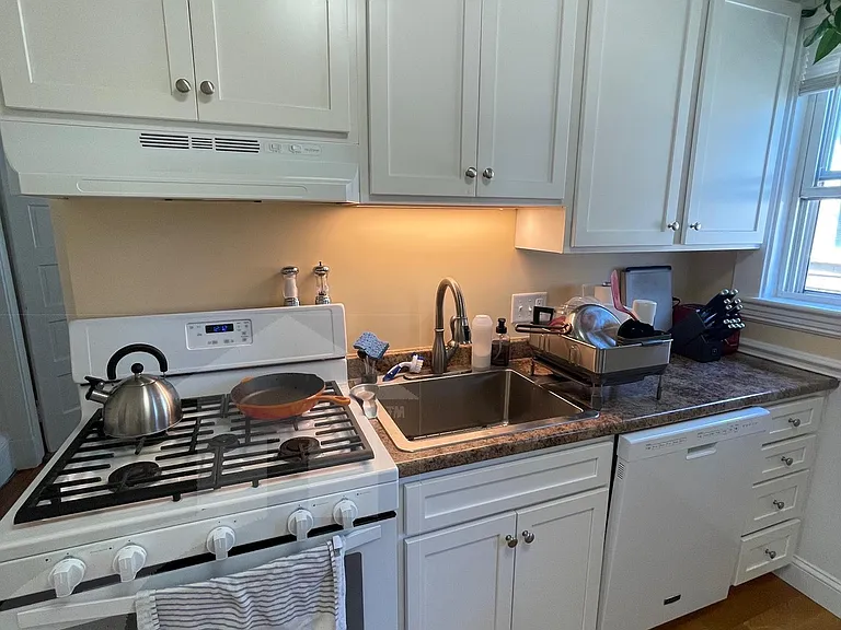 11 Belmont Sq #2 — Photo 3