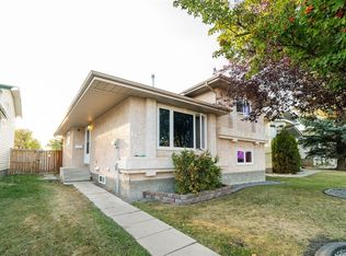 14 E Edgington Ave, Red Deer, AB T4R2K9