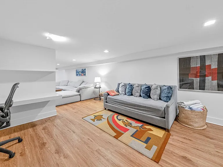 24 Lilla Ln — Photo 27