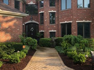 525 E Orchard St, Arlington Heights, IL 60005