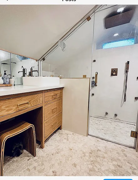 upstairs en suite double vanity and steam shower