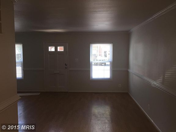3rd image of 305 E Dartmouth Dr