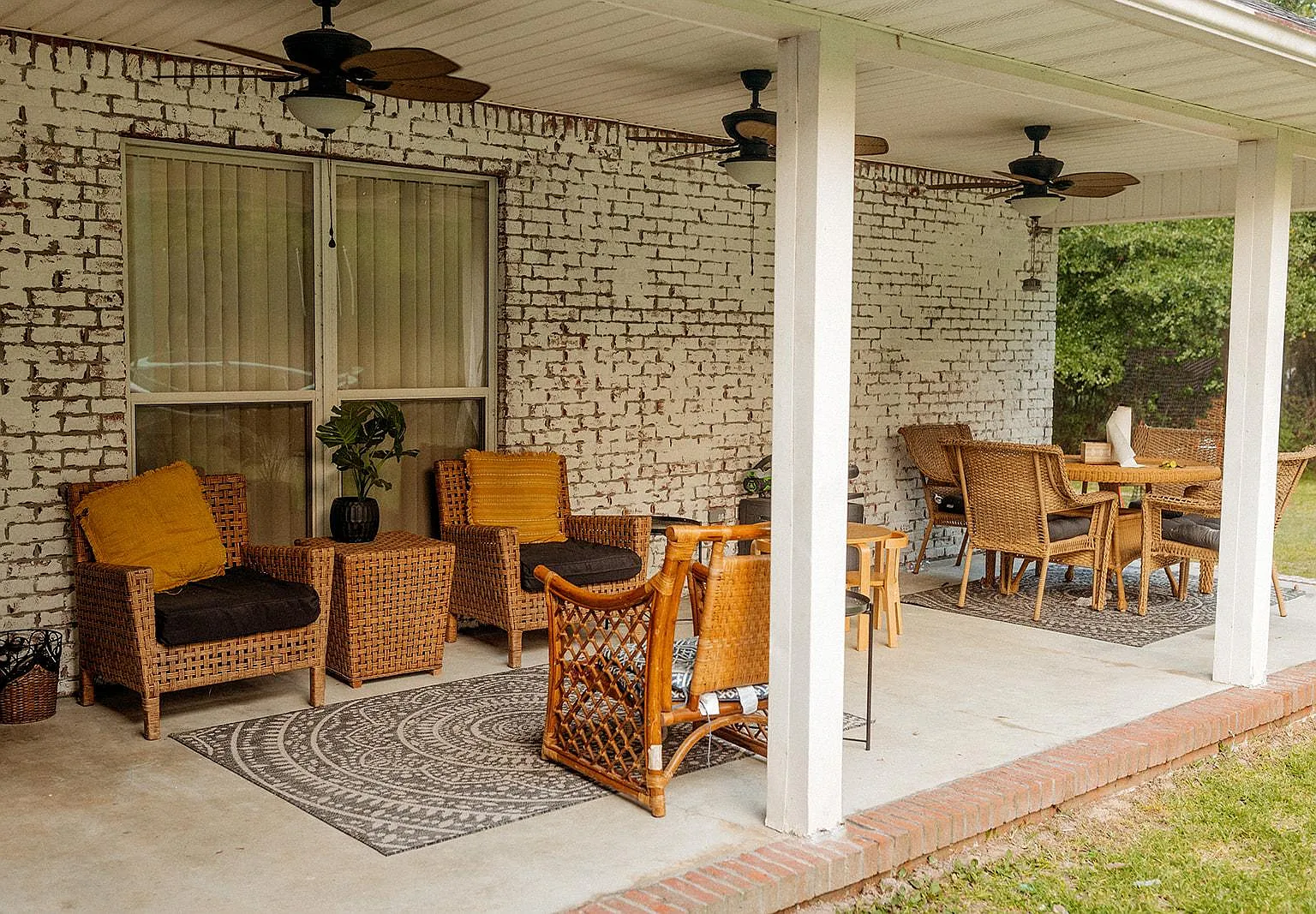 3 bed, 1992 sqft, $2,100 — Photo 3