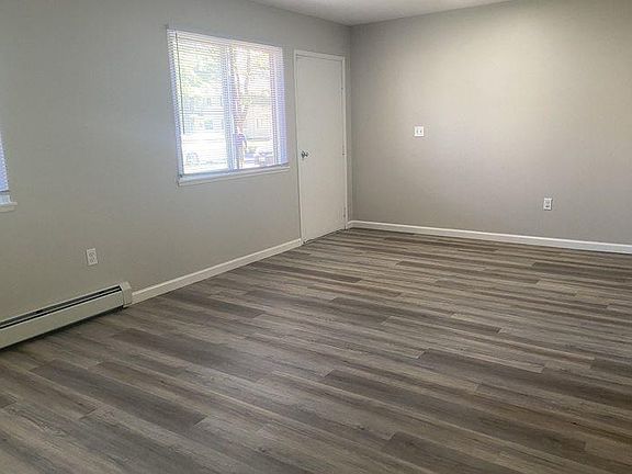 4th image of 425 Millcreek Dr #20-C