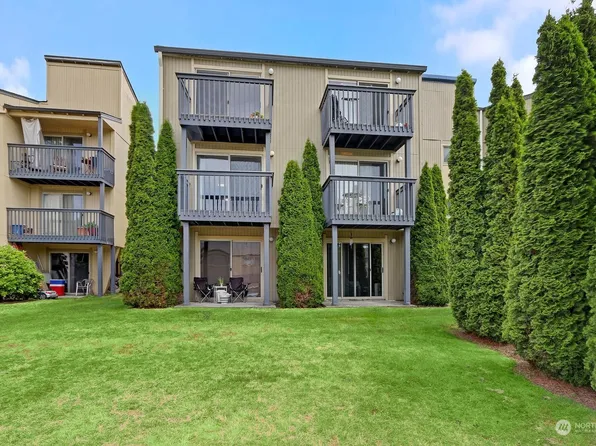 31003 14th Avenue S #F16, Federal Way, WA 98003