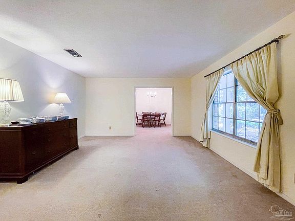 5th image of 4730 Abercrombie Cir