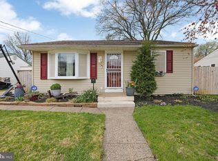 424 Oakland Ave, Maple Shade, NJ 08052