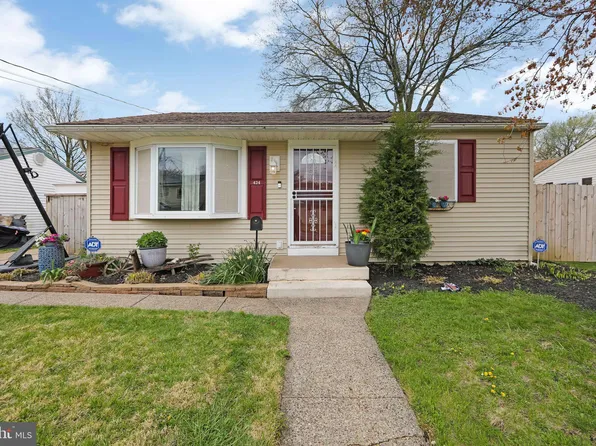 424 Oakland Ave, Maple Shade, NJ 08052