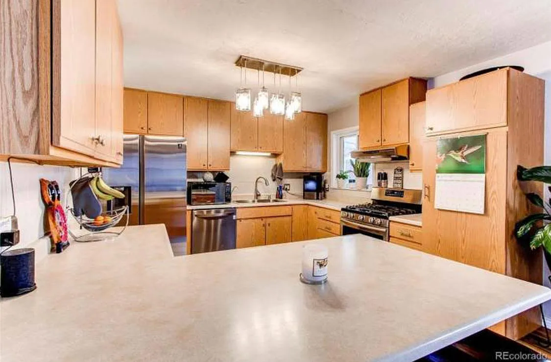 1128 Racine St — Photo 4