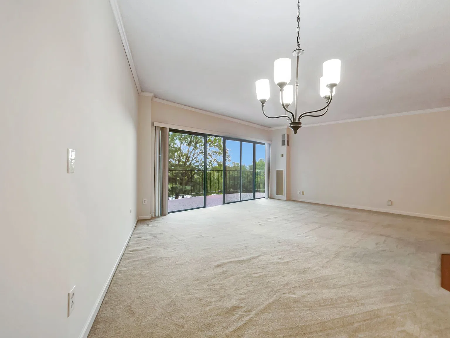 2 bed, 1321 sqft, $1,695 — Photo 3
