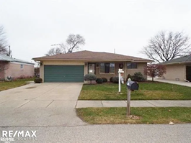 31089 Richert St photo 1