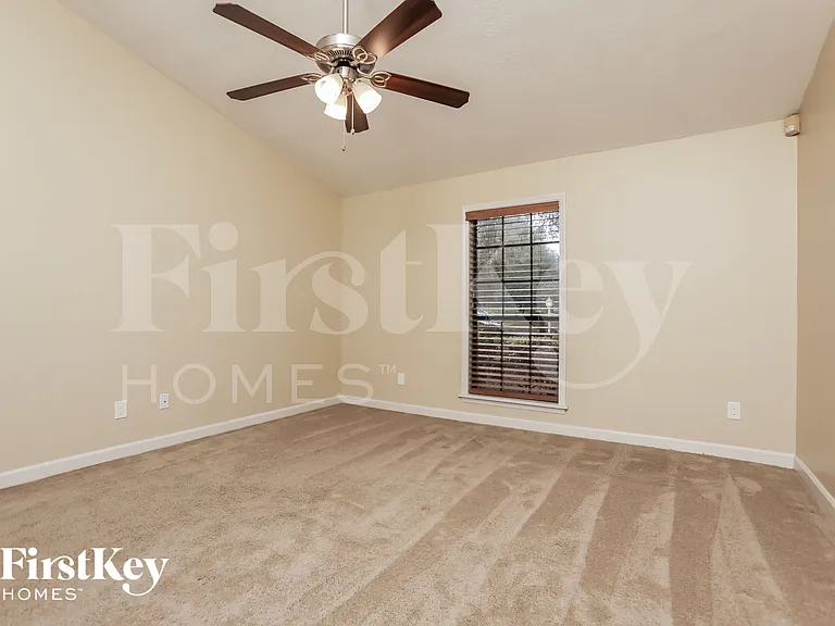 2229 Bluff Oak St — Photo 7