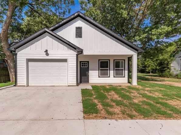 911 Cedar St, Bonham, TX 75418