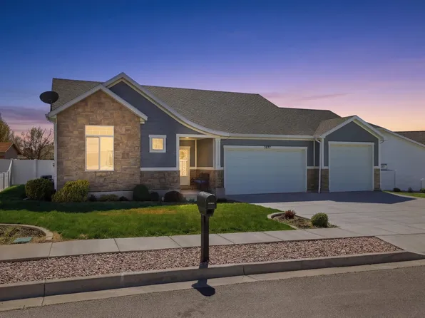 2877 W 4200 S, Roy, UT 84067