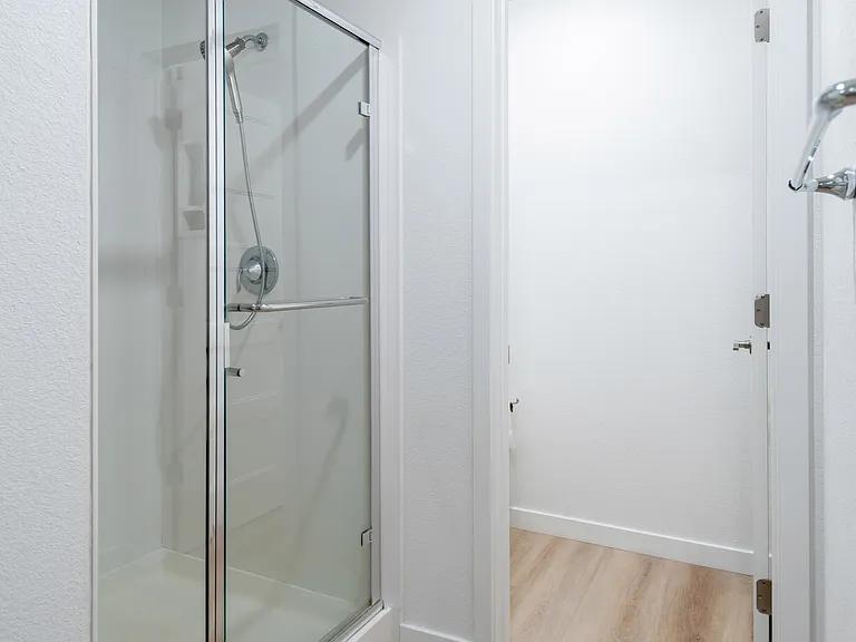 882 Slate Pl — Photo 14