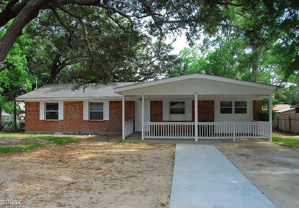 1st image of 1317 Pinecrest Ave
