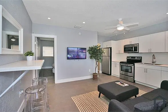 1 bed, 500 sqft, $1,650 — Photo 1