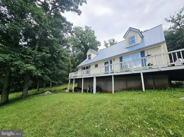 464 Brady Hollow Rd, Brandywine, WV 26802