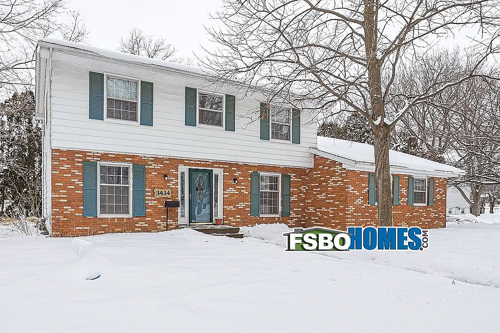 3434 Forest Rd photo 1