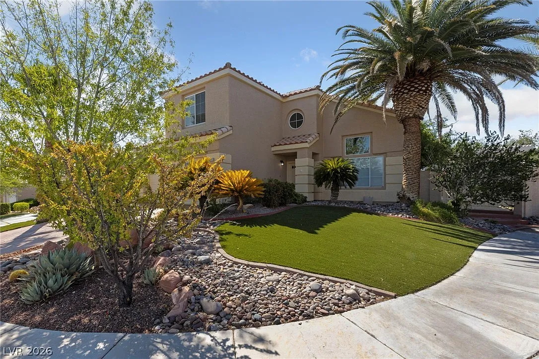 4 bed, 2.5 bath, 1793 sqft, $2,995 — Photo 2