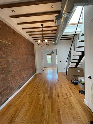 Rented by Greenrock Management | media 30