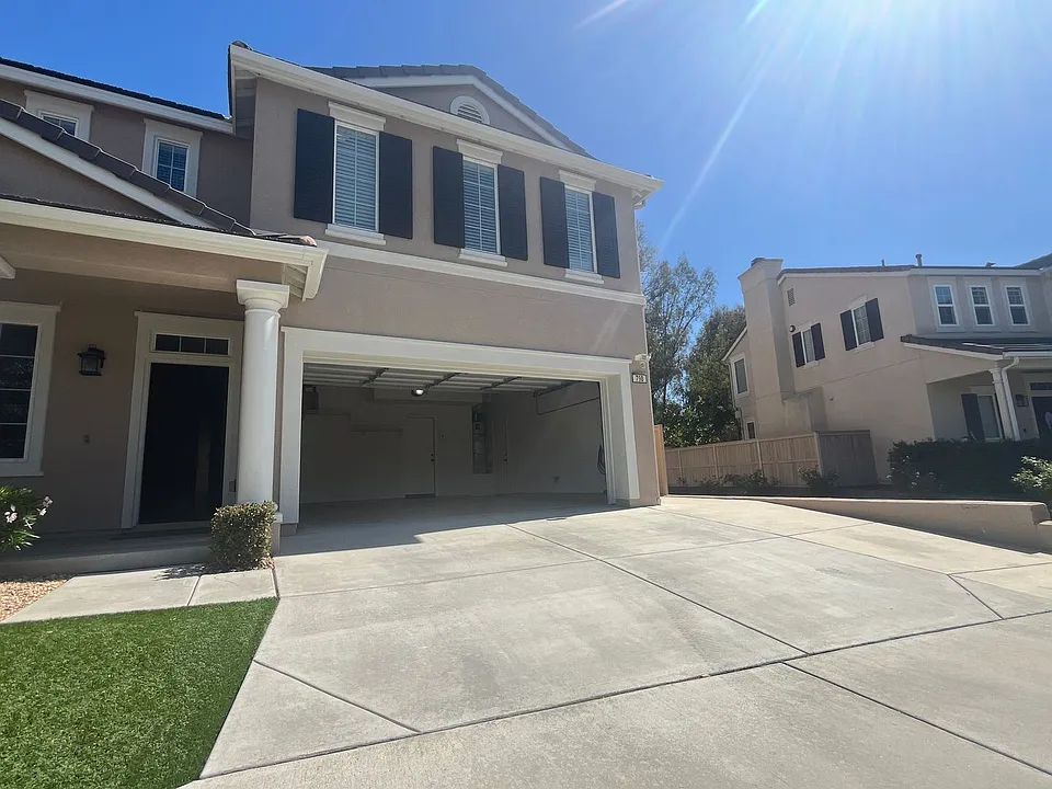 790 Arbor Glen Ln