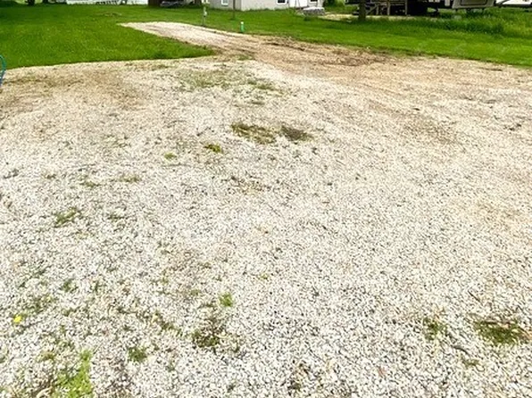 11/78 Woodhaven Dr E, Sublette, IL 61367