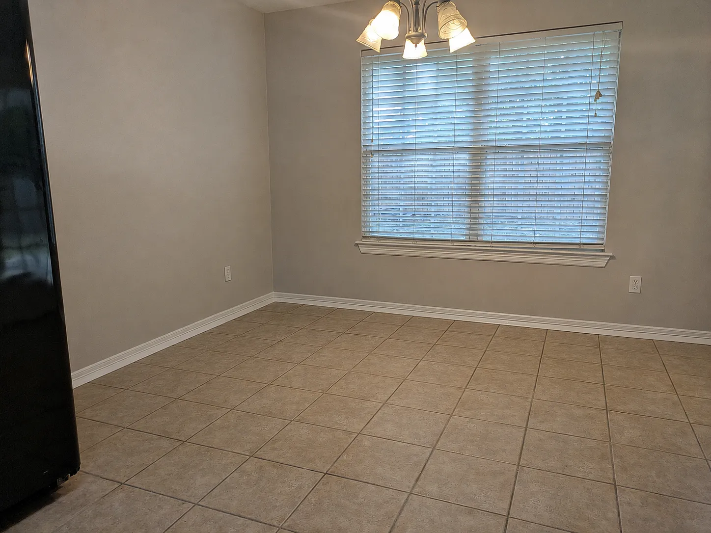3 bed, 1537 sqft, $1,800 — Photo 4