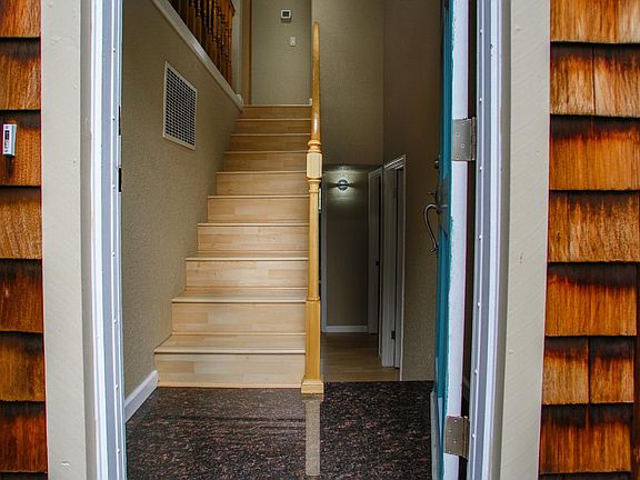 4th image of 2095 Penasquitas Dr