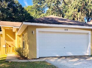 102 5th St NE, Ruskin, FL 33570