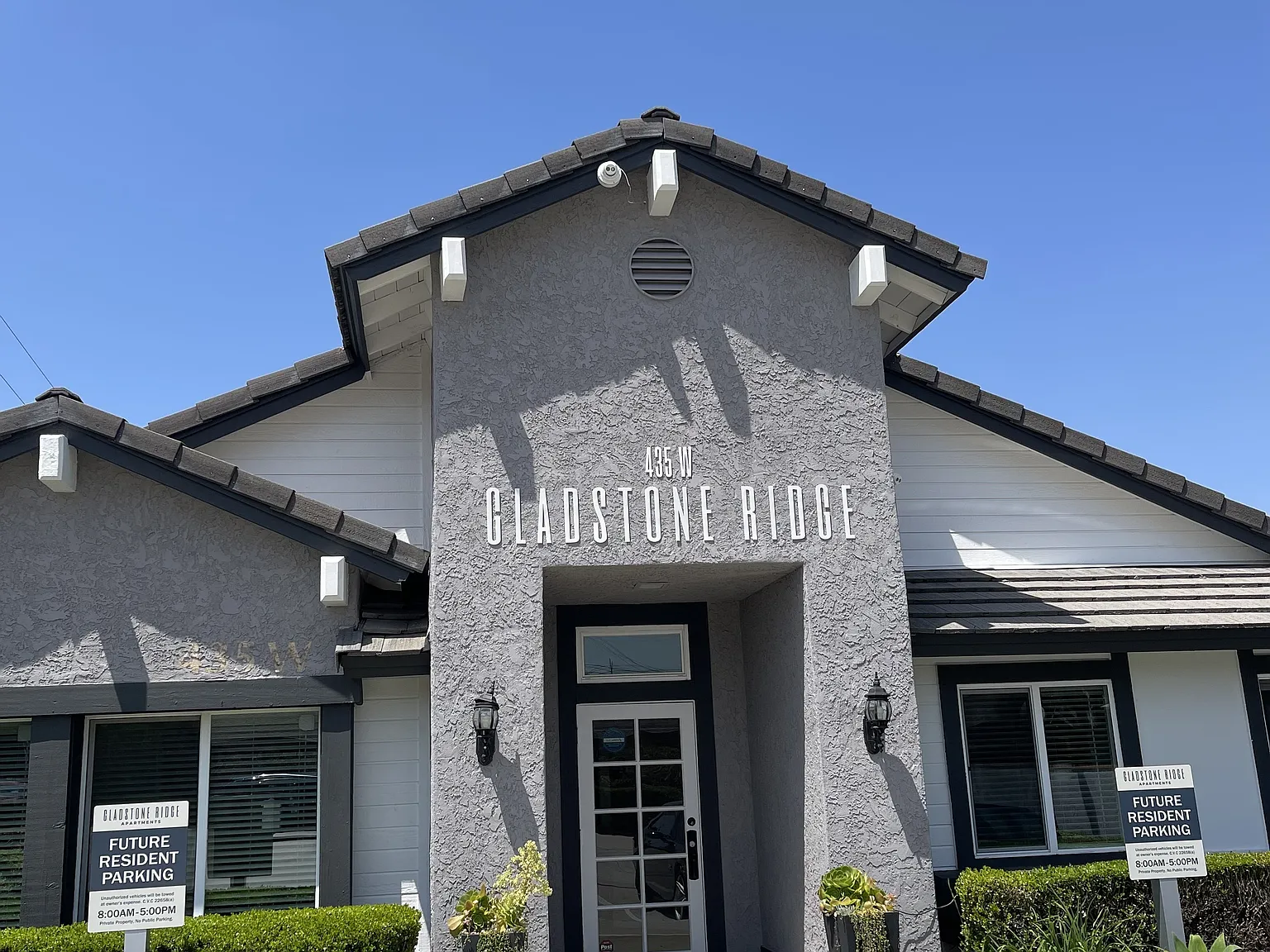 Gladstone Ridge Apartments — Photo 3