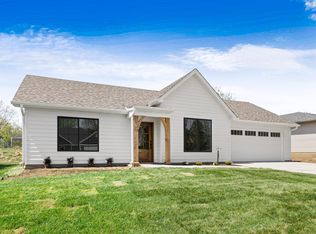 185 N Luna Ln, Columbia, MO 65201