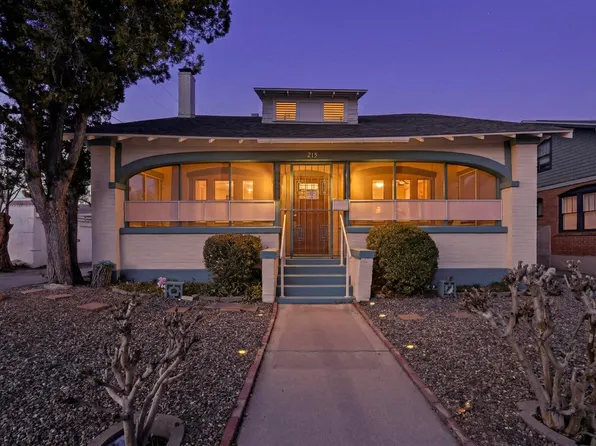 215 9th St NW, Albuquerque, NM 87102