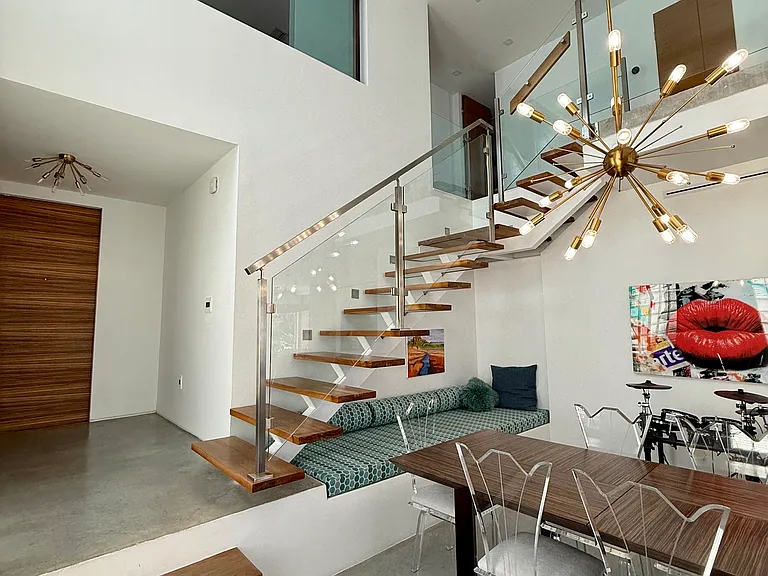 20824 NE 30th Pl — Photo 16
