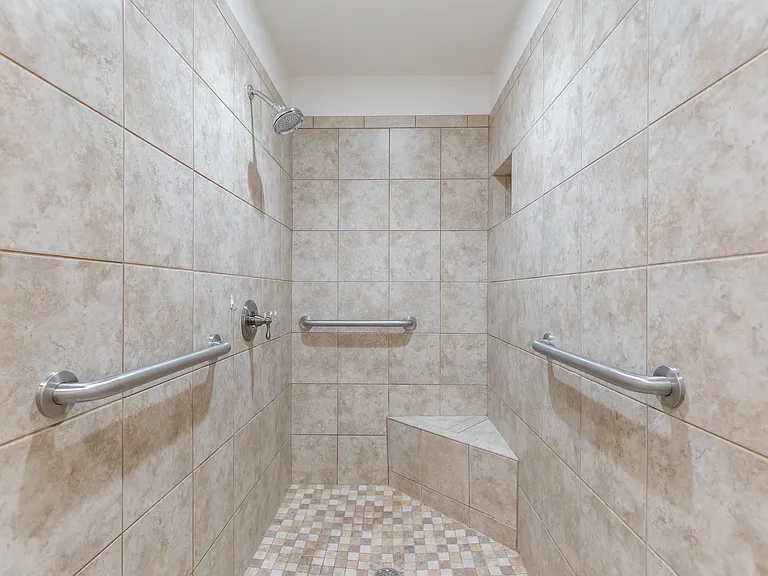 2650 Madison Ave #1/2 — Photo 17