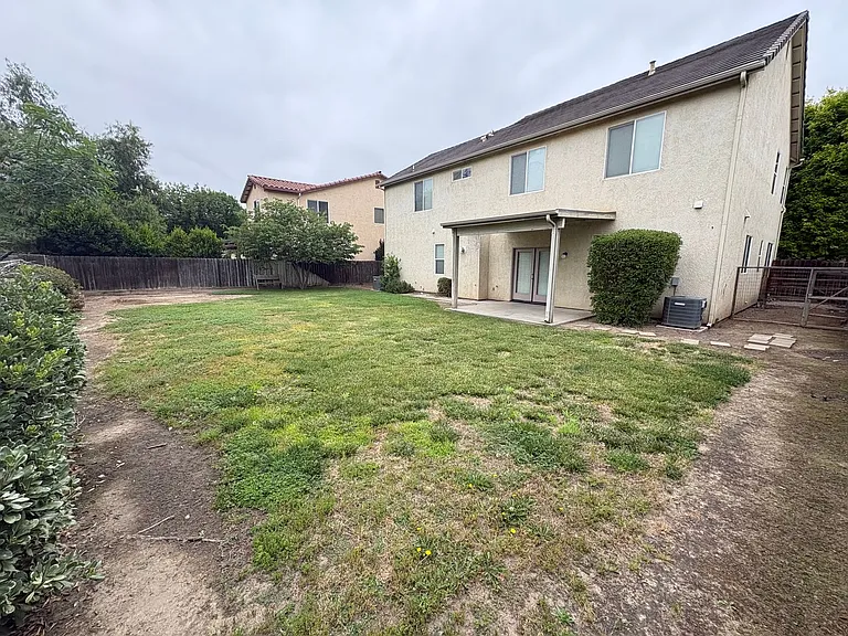 1249 N Julieann Ct — Photo 47