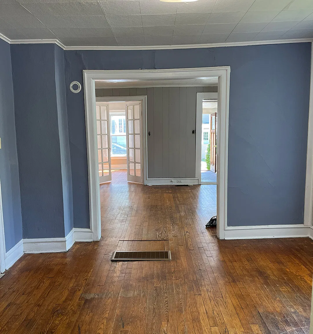 2 bed, 1000 sqft, $1,100 — Photo 1