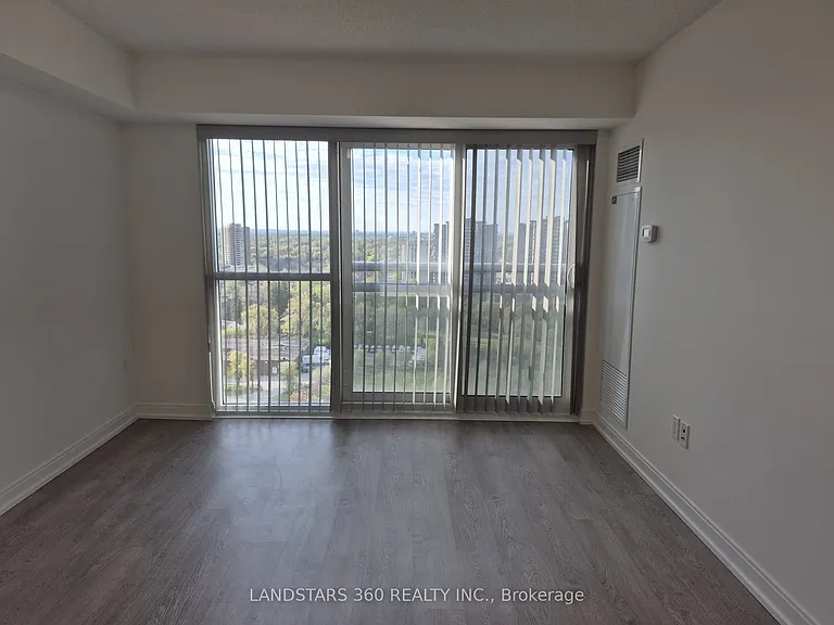 275 Village Green Sq #1820 — Photo 11