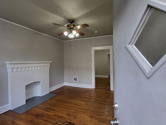 2nd image of 4152-54 Folsom Ave #4152