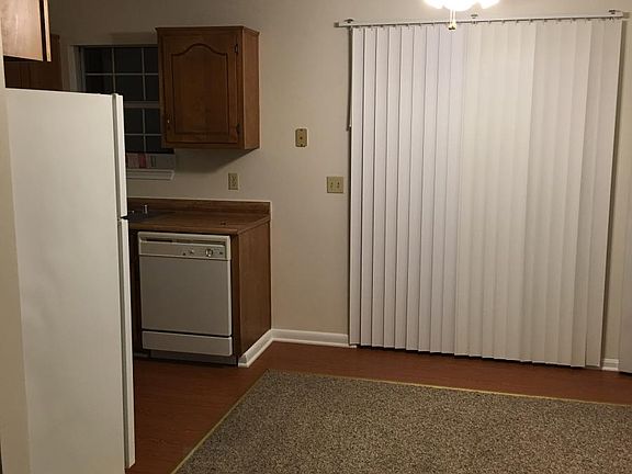 5th image of 2926 Crockett Ct