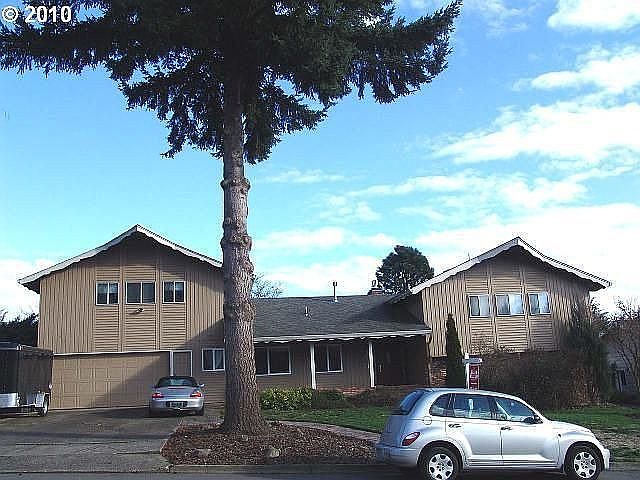 1st image of 1011 SE 102nd Ave