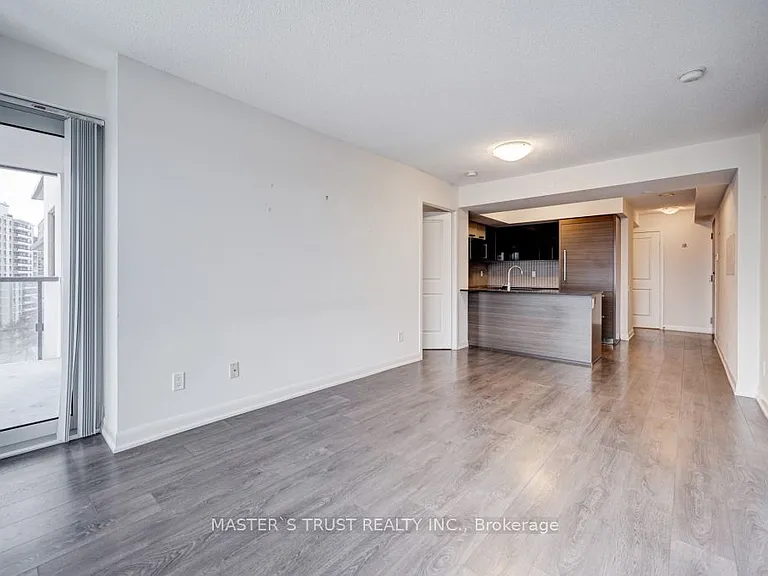 5162 Yonge St #815 — Photo 19