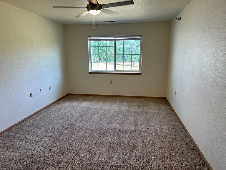 Madison Apartments — Photo 67