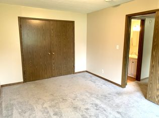 Shadowood, Cedar Rapids, IA 52405
