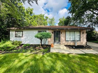 229 Malibu Dr, Bolingbrook, IL 60440